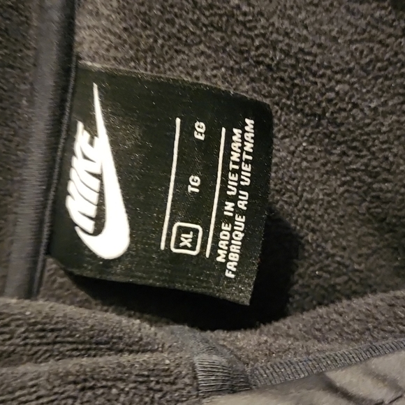 Boys NIKE hoodie with zipper - Picture 2 of 3